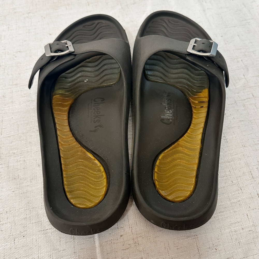 Tony Little Cheeks Shoes - Picture 5 of 8